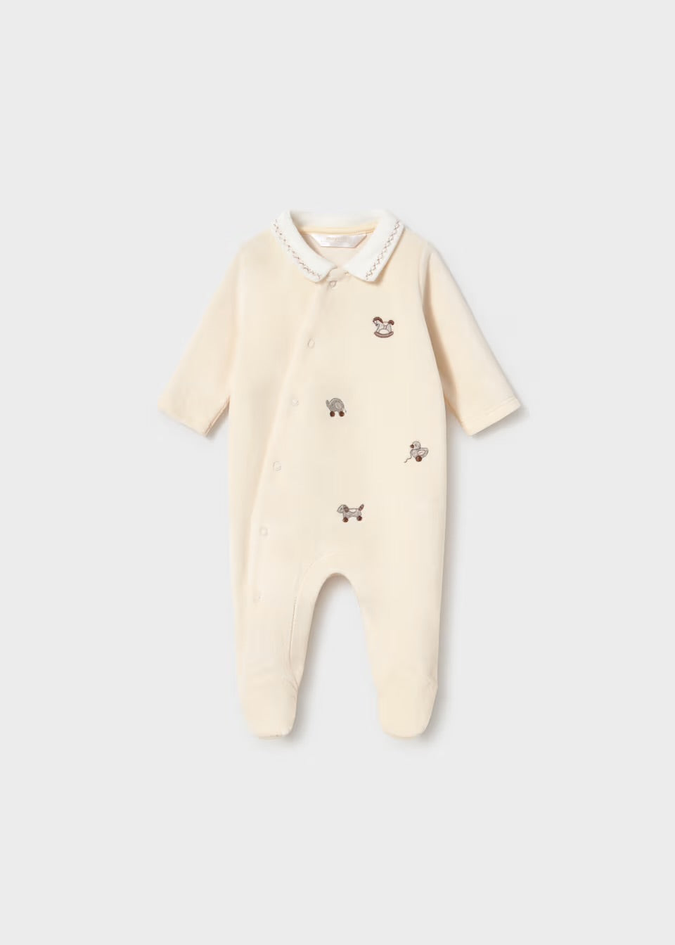 Pijama bordada recién nacido