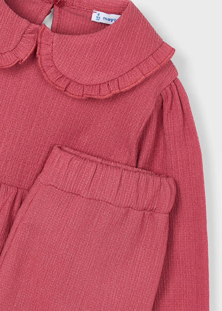 Conjunto pantalón y suéter