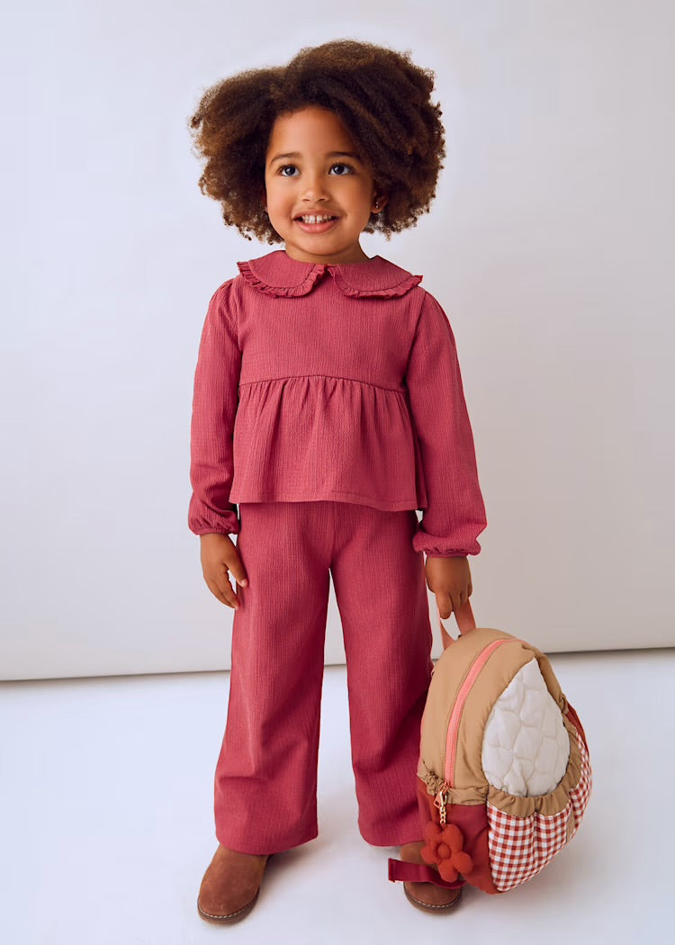 Conjunto pantalón y suéter