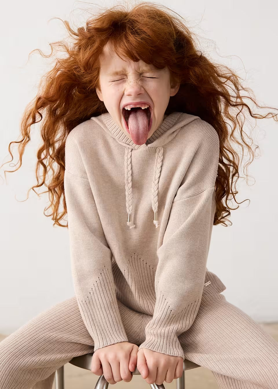 Conj pantalon y sudadera capucha
