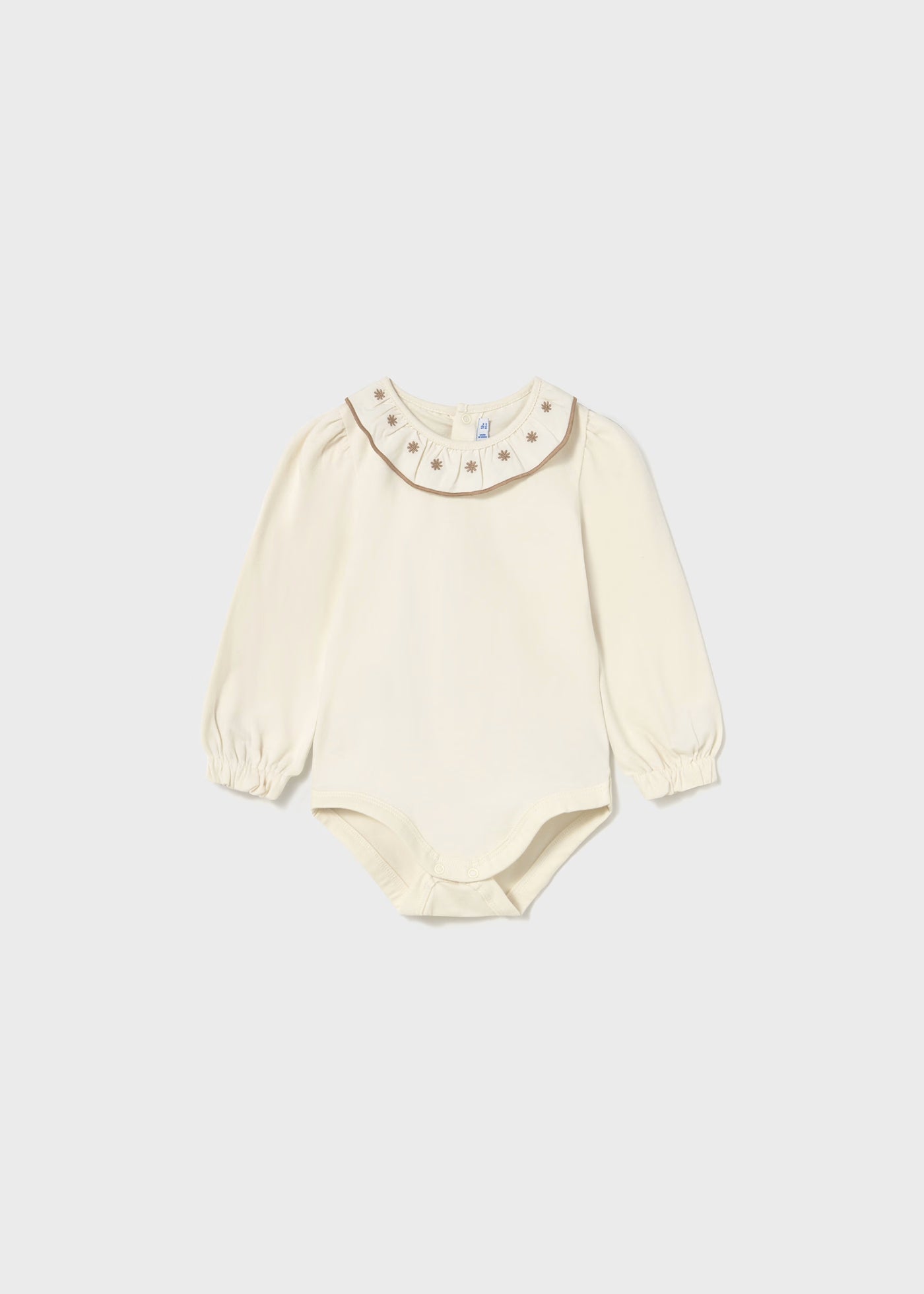 Body cuello bordado