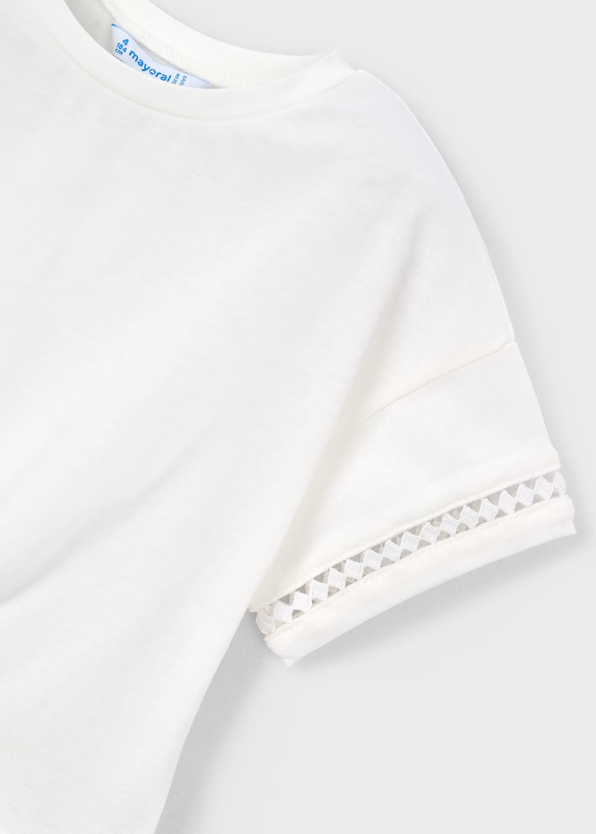 Camiseta manga corta nudo