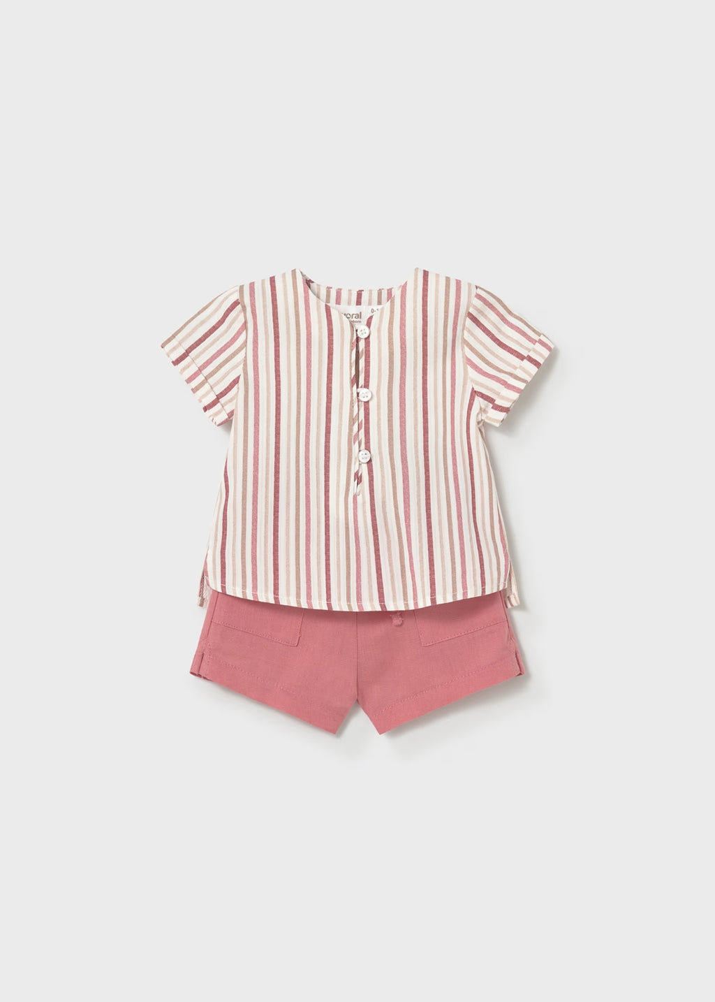 Conjunto pantalon corto y camisa