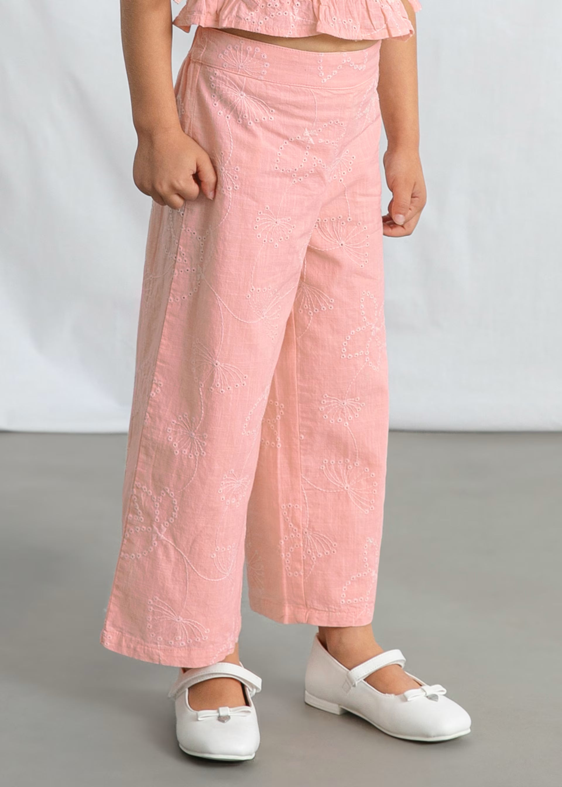 Conjunto pantalon largo bordado