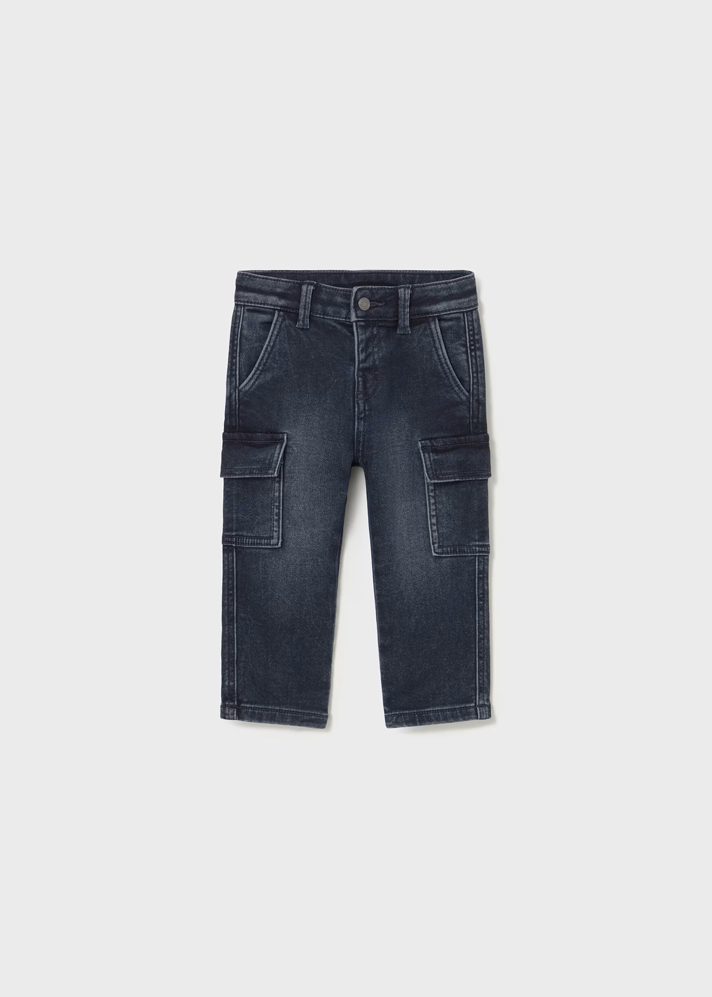 Pantalón cargo oscuro