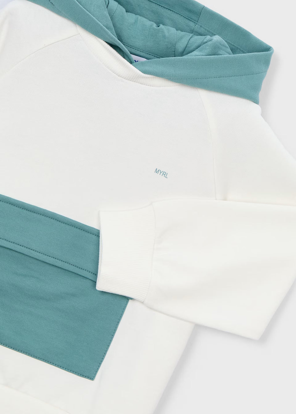 Pullover combinado